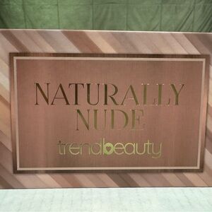 Naturally Nude Eyeshadow Palette - Brown and Cream